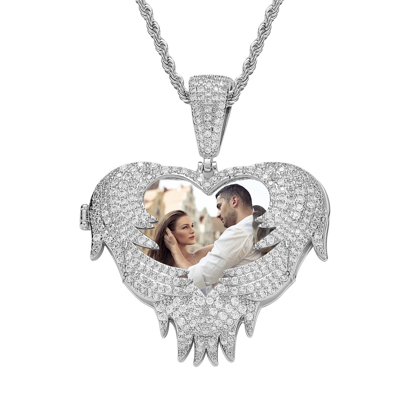 LoveShellâ„?â€?Custom Clamshell Heart Photo Pendant | Iced Out Zircon